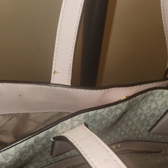 Michael Kors Kenly Tote - Picture 16 of 16